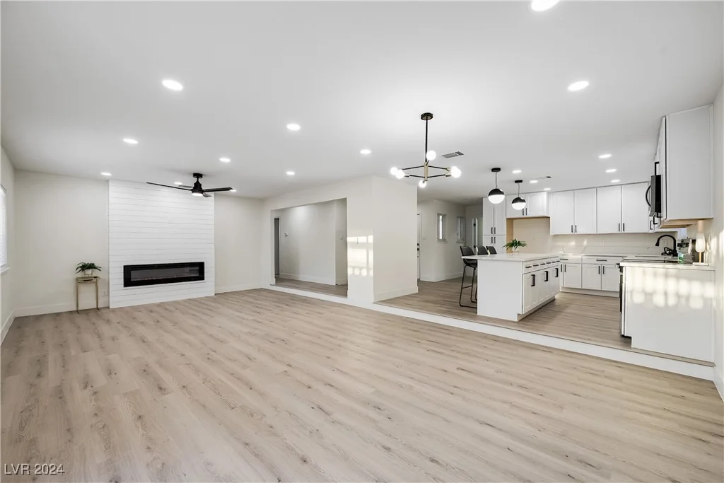 2900 Richfield, Las Vegas, NV 89102