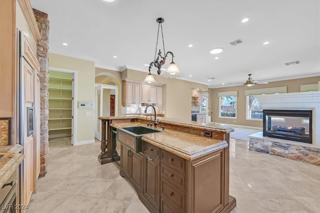 10925 Iris Canyon, Las Vegas, NV 89135