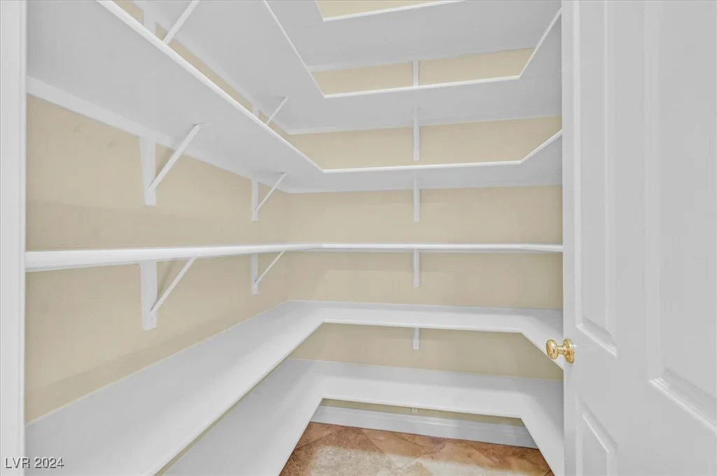10925 Iris Canyon, Las Vegas, NV 89135