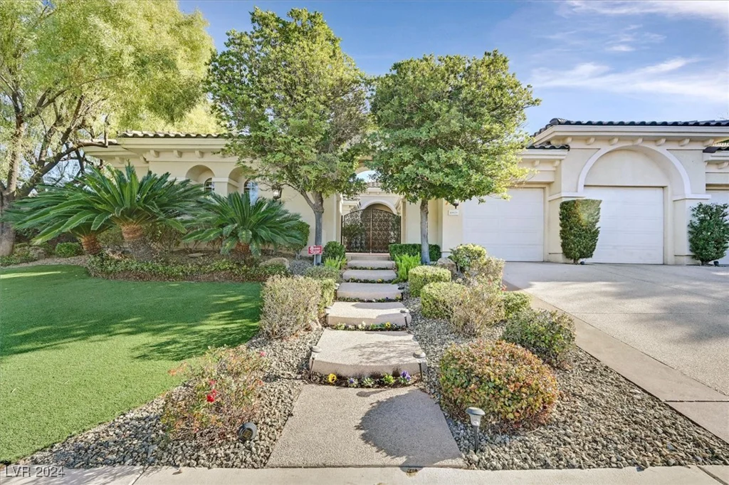 10925 Iris Canyon, Las Vegas, NV 89135