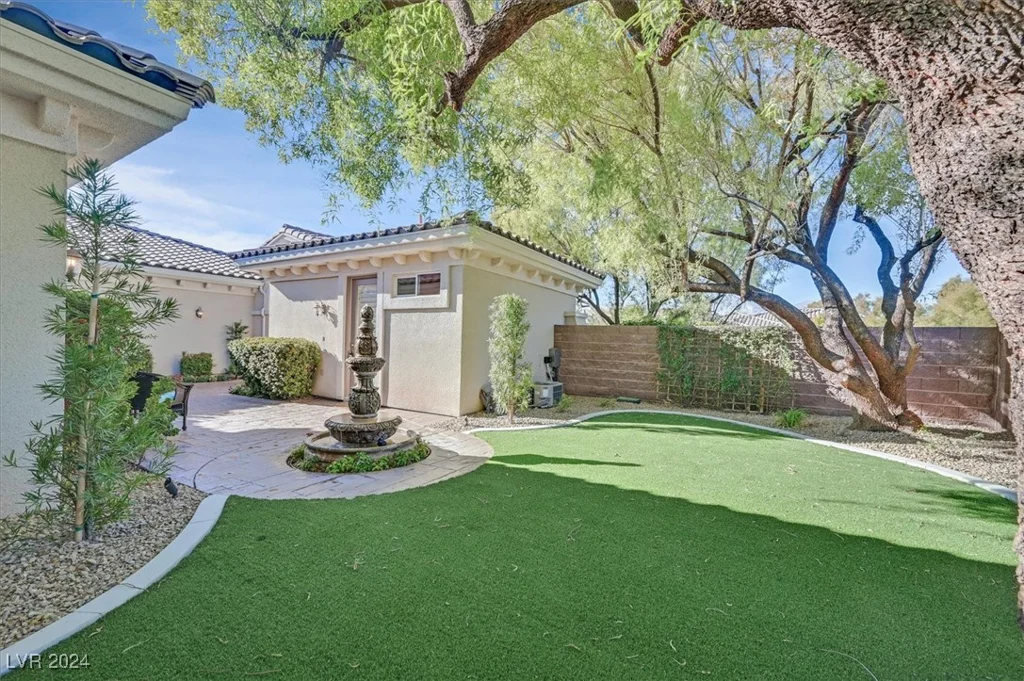 10925 Iris Canyon, Las Vegas, NV 89135