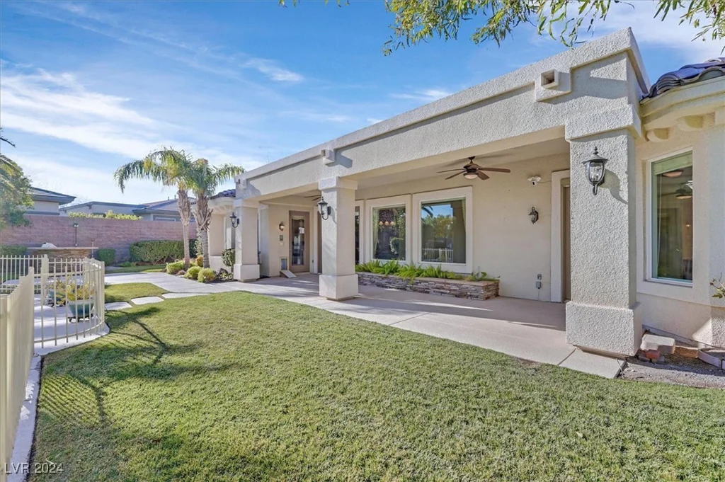 10925 Iris Canyon, Las Vegas, NV 89135