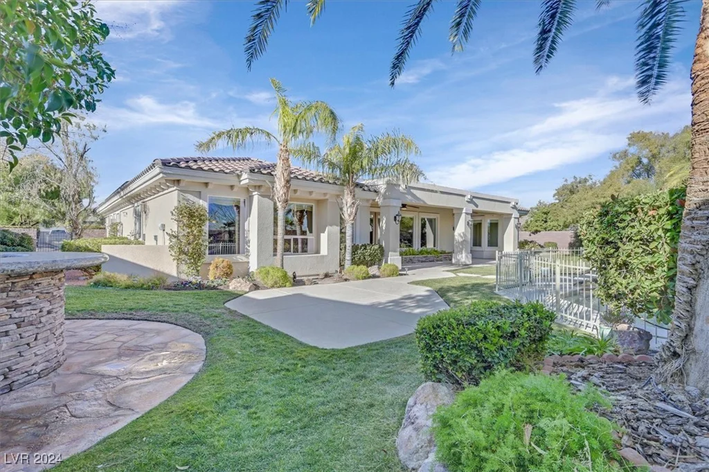 10925 Iris Canyon, Las Vegas, NV 89135