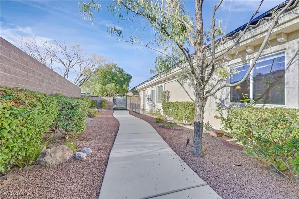 10925 Iris Canyon, Las Vegas, NV 89135