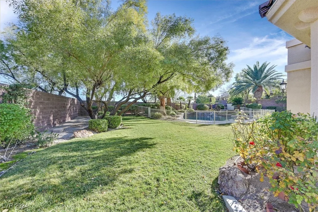 10925 Iris Canyon, Las Vegas, NV 89135