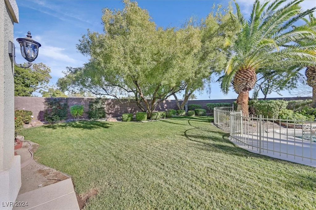 10925 Iris Canyon, Las Vegas, NV 89135