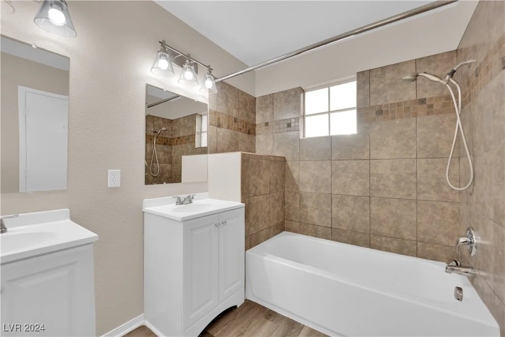 5200 White Coyote, Las Vegas, NV 89130