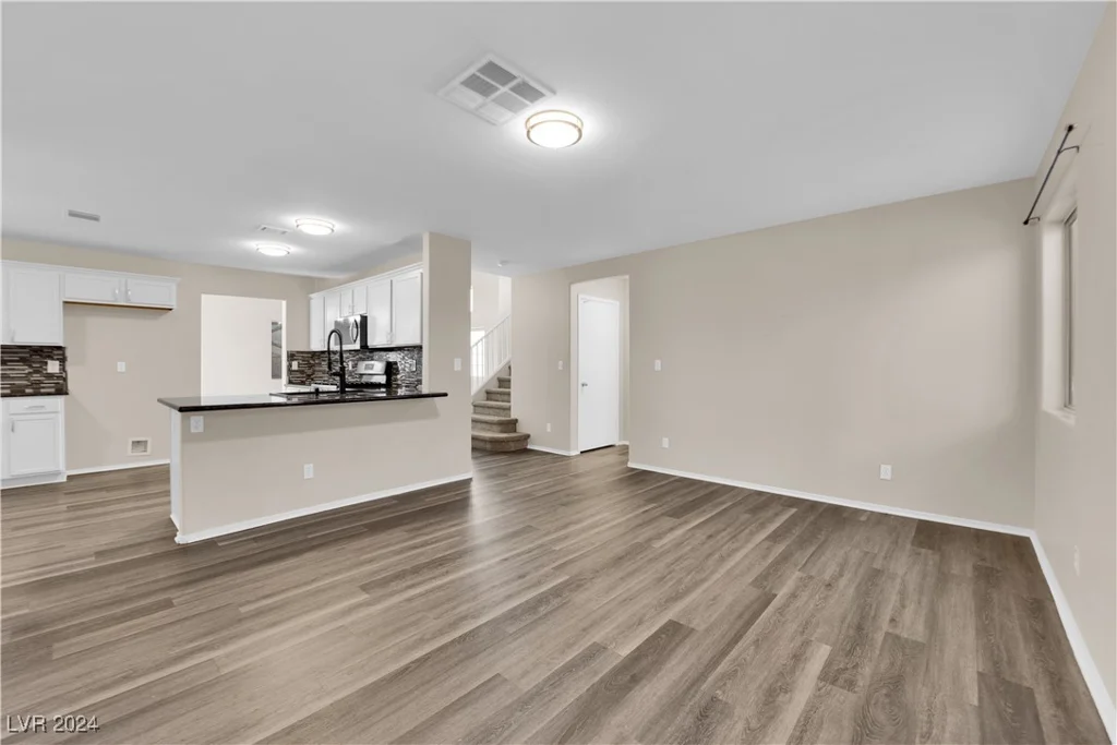 5200 White Coyote, Las Vegas, NV 89130