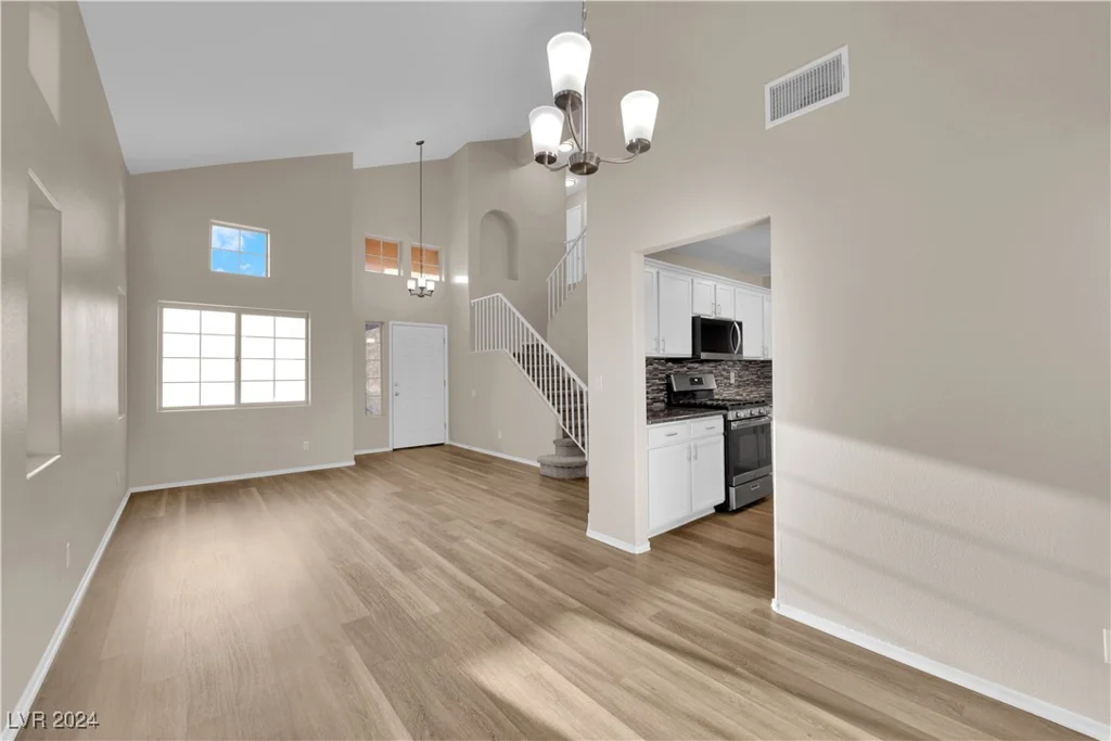 5200 White Coyote, Las Vegas, NV 89130
