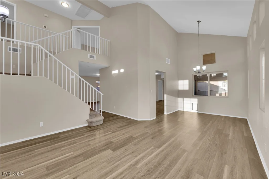 5200 White Coyote, Las Vegas, NV 89130