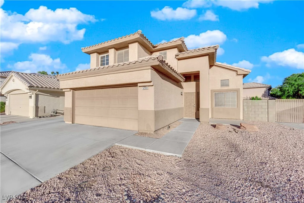 5200 White Coyote, Las Vegas, NV 89130