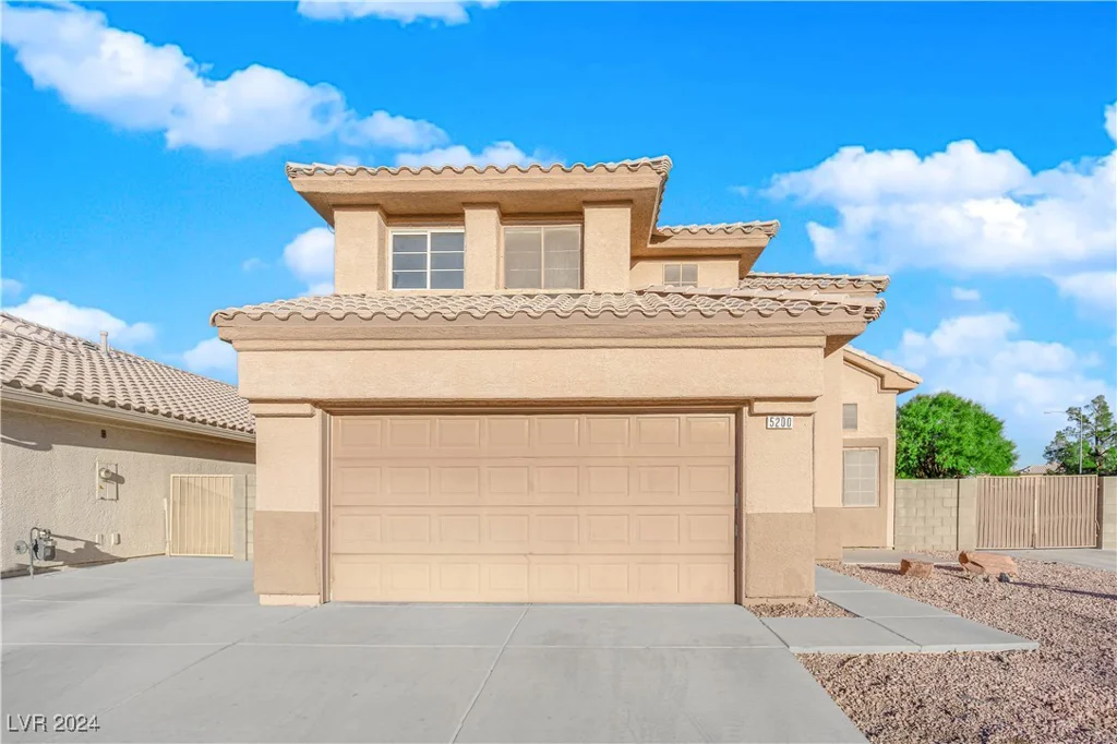 5200 White Coyote, Las Vegas, NV 89130