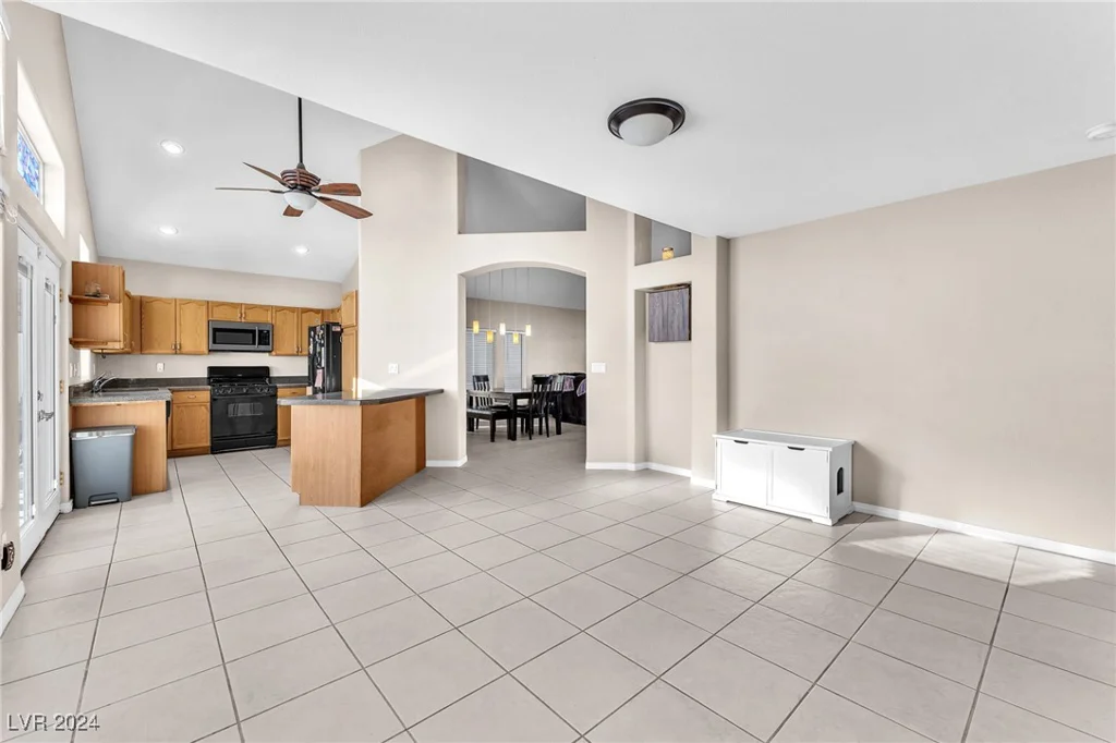 7741 Falconwing, Las Vegas, NV 89131