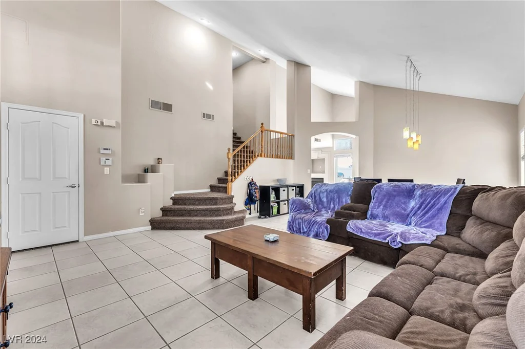 7741 Falconwing, Las Vegas, NV 89131