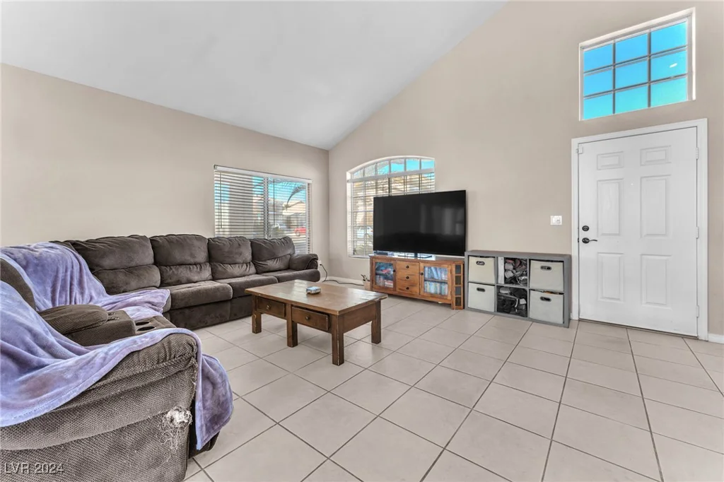 7741 Falconwing, Las Vegas, NV 89131