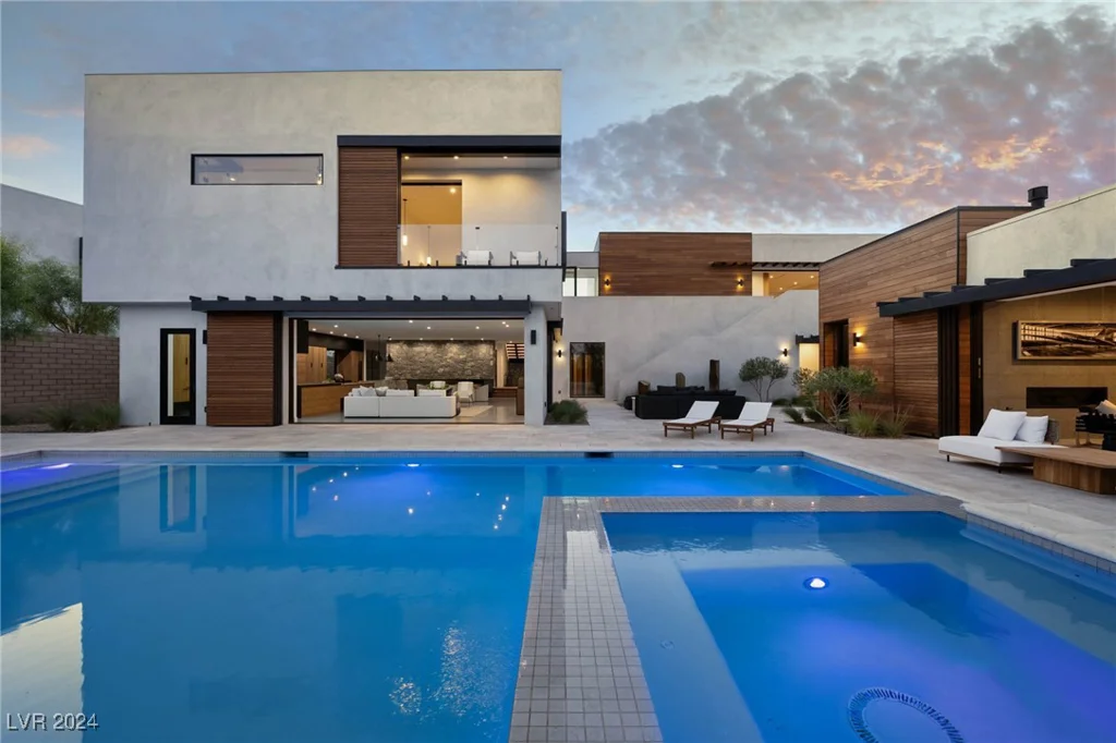 6860 MILOS, Las Vegas, NV 89118