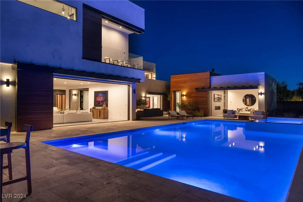 6860 MILOS, Las Vegas, NV 89118
