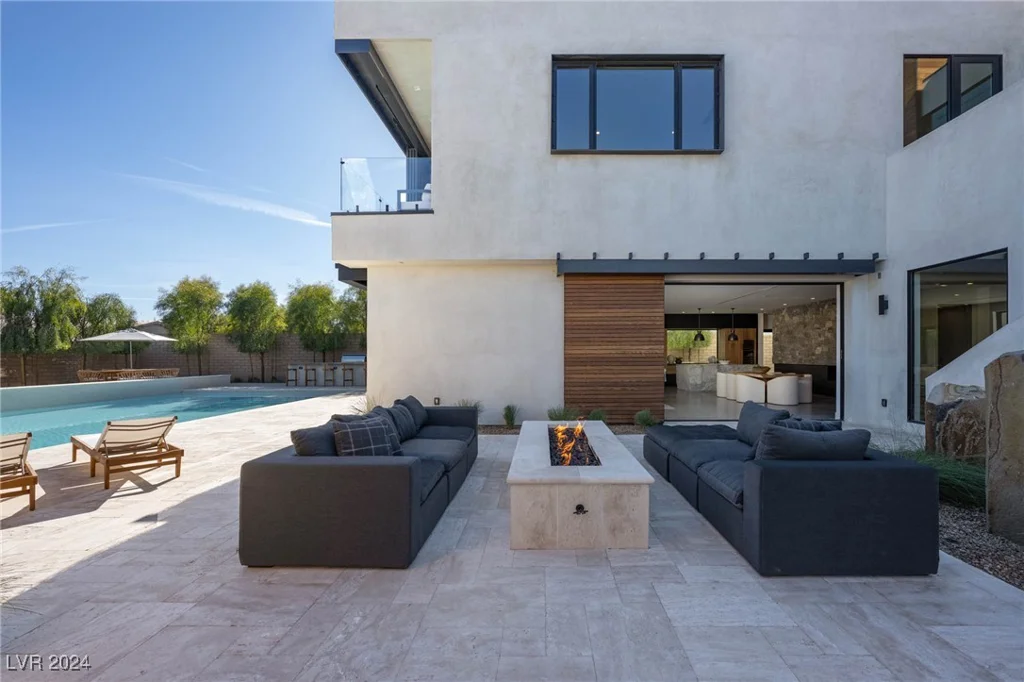 6860 MILOS, Las Vegas, NV 89118