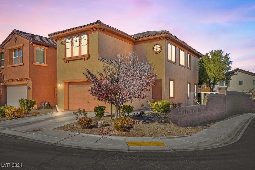 284 Trailing Putt, Las Vegas, NV 89148
