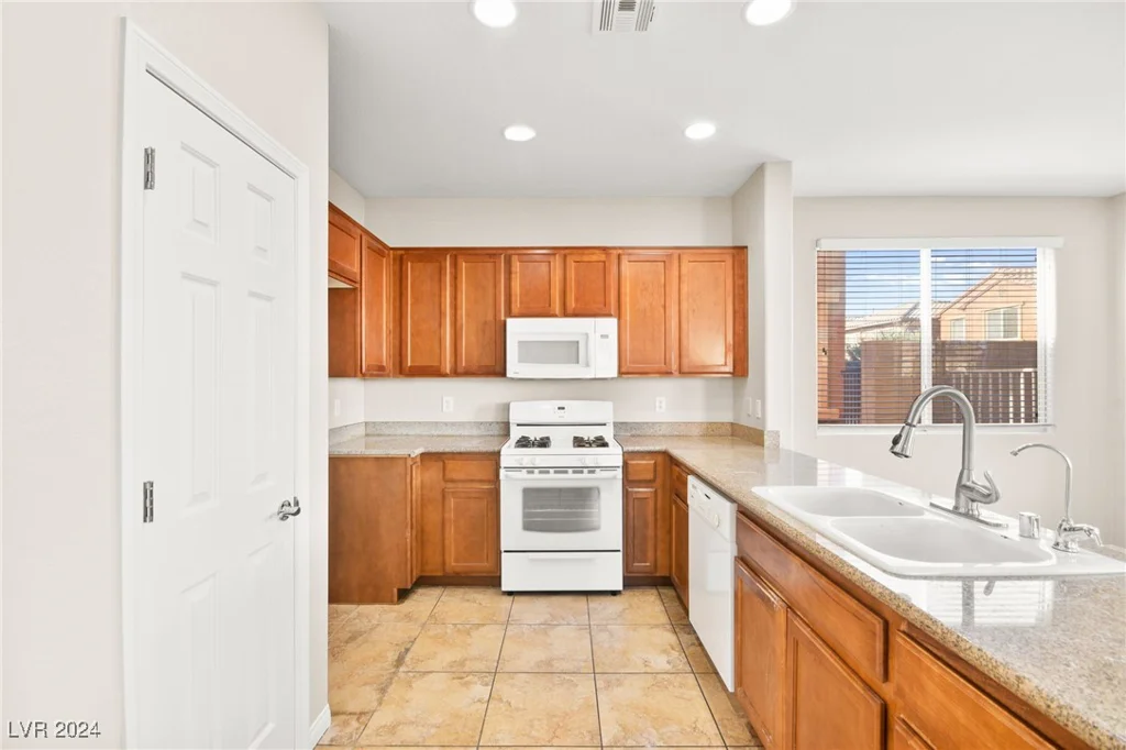 284 Trailing Putt, Las Vegas, NV 89148