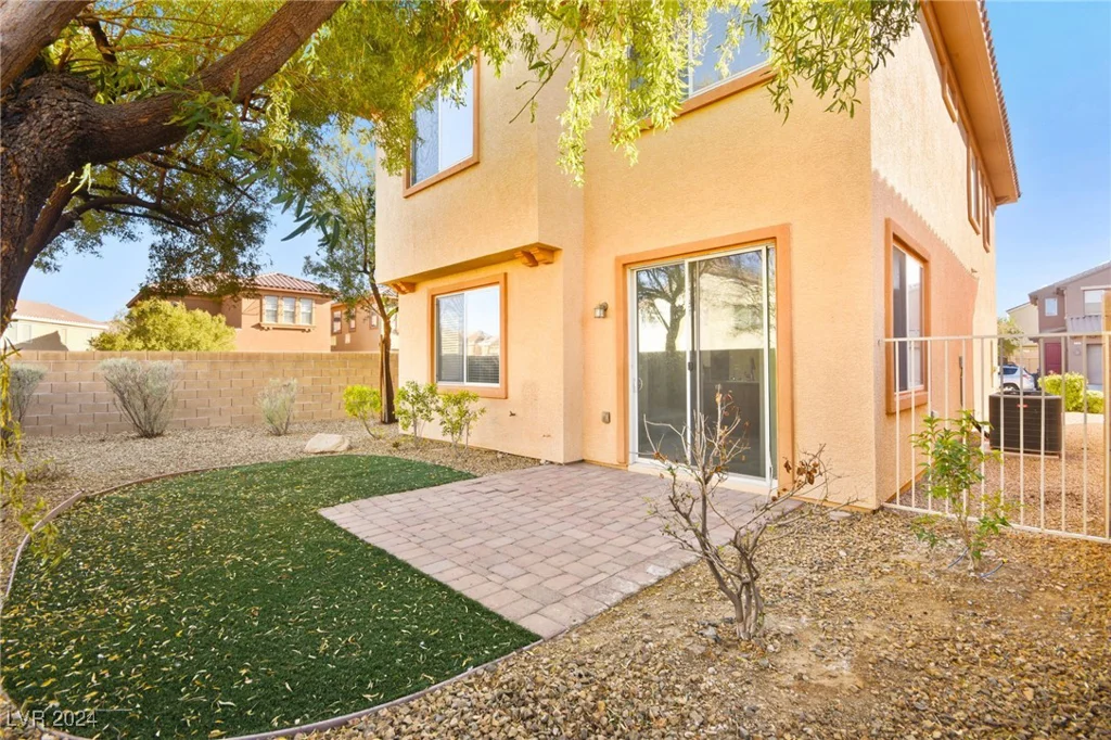 284 Trailing Putt, Las Vegas, NV 89148