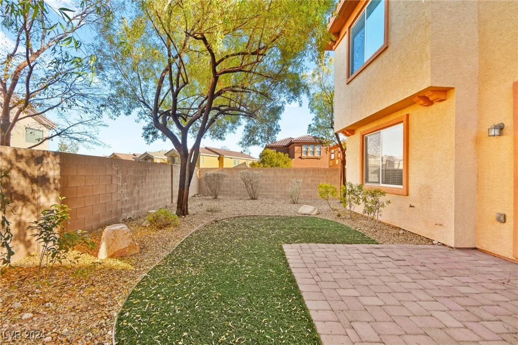 284 Trailing Putt, Las Vegas, NV 89148