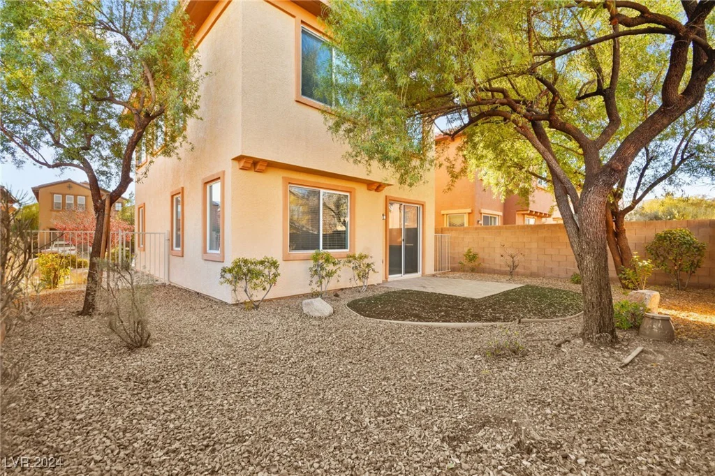 284 Trailing Putt, Las Vegas, NV 89148