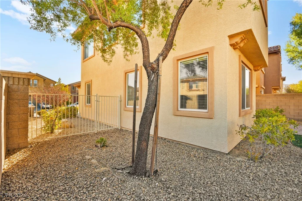 284 Trailing Putt, Las Vegas, NV 89148