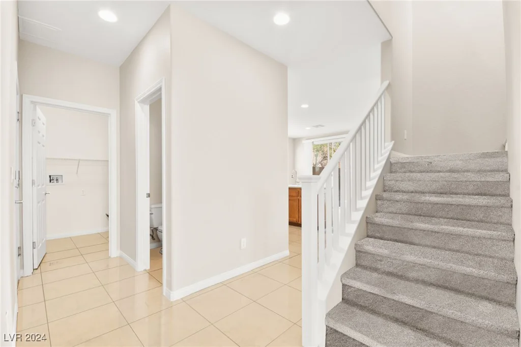 284 Trailing Putt, Las Vegas, NV 89148
