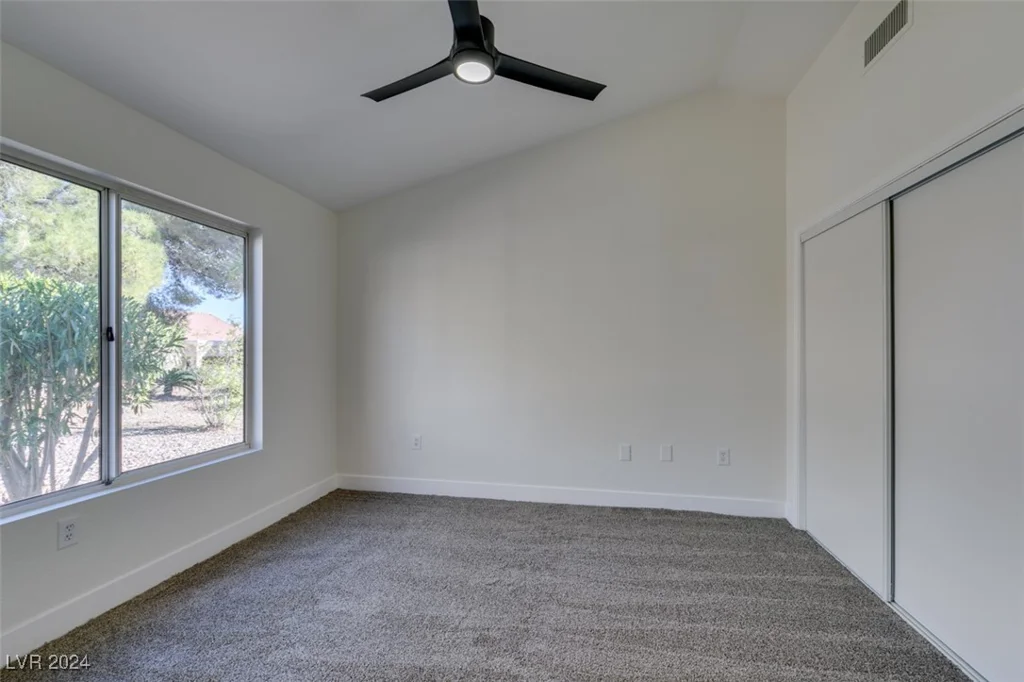 8916 Desert Mound, Las Vegas, NV 89134
