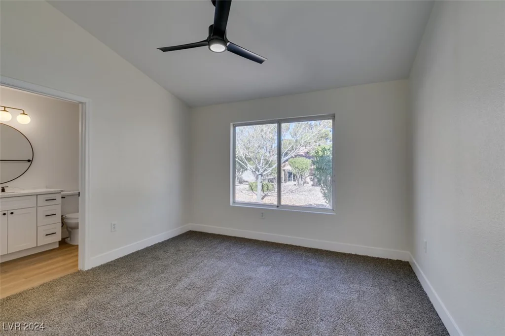 8916 Desert Mound, Las Vegas, NV 89134