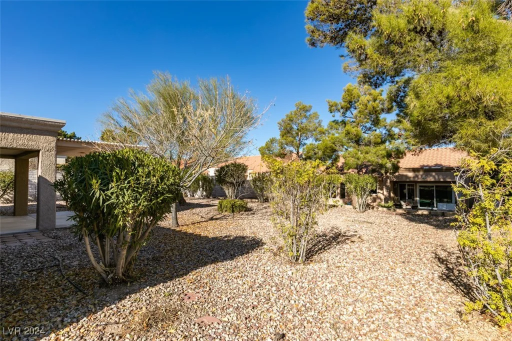 8916 Desert Mound, Las Vegas, NV 89134
