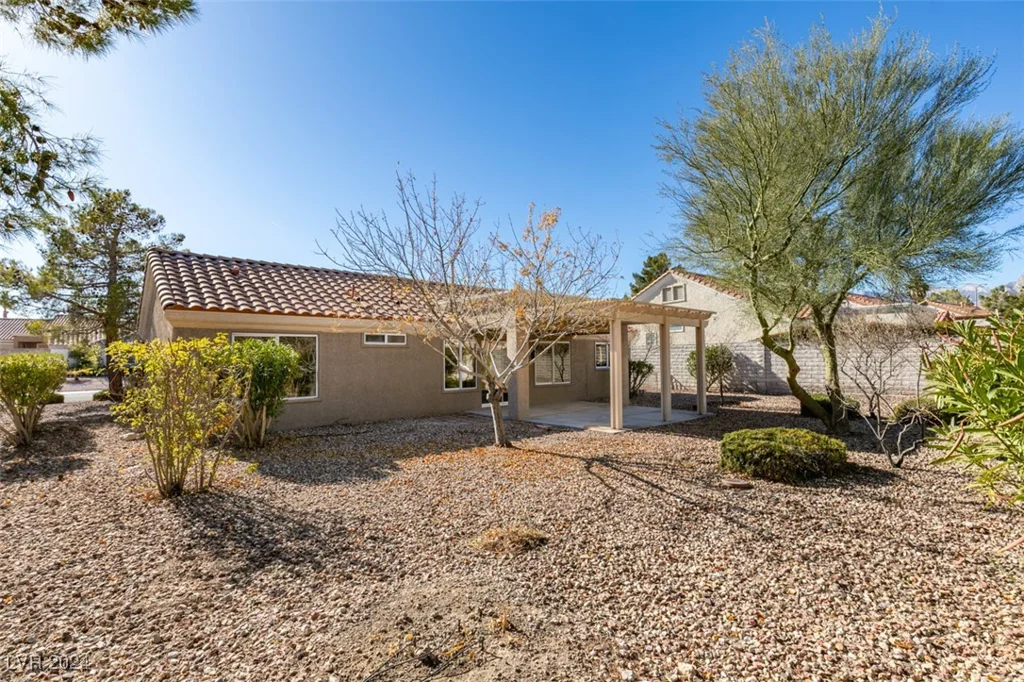 8916 Desert Mound, Las Vegas, NV 89134