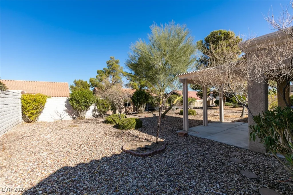 8916 Desert Mound, Las Vegas, NV 89134
