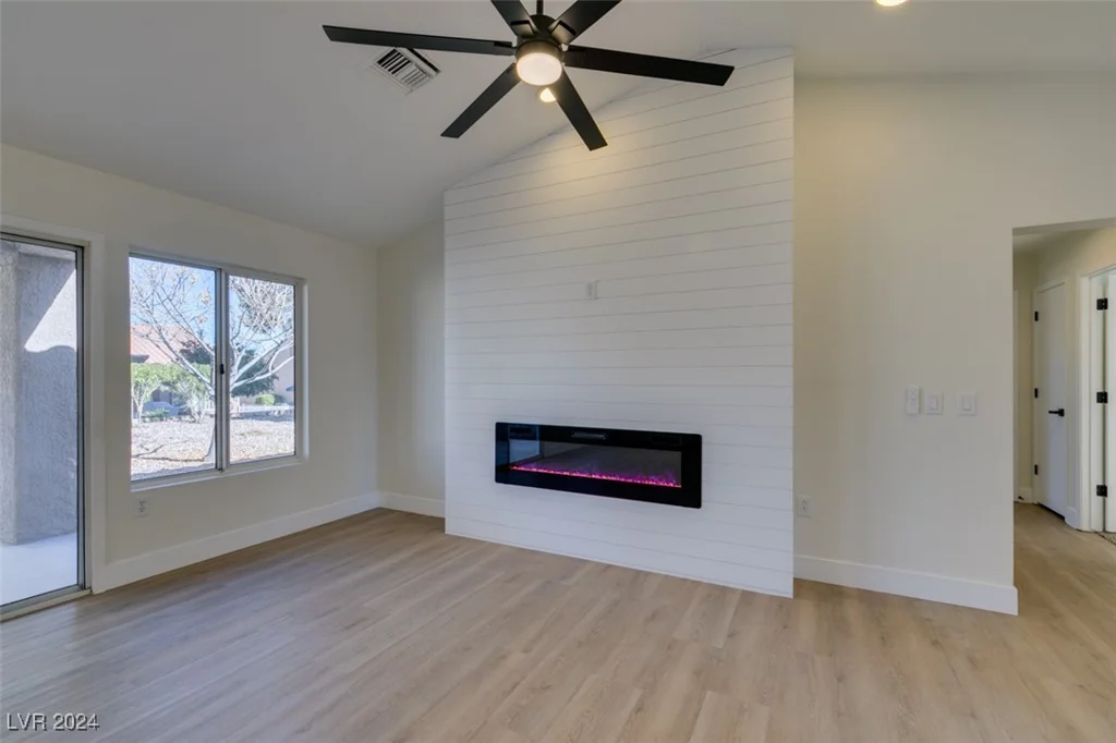 8916 Desert Mound, Las Vegas, NV 89134