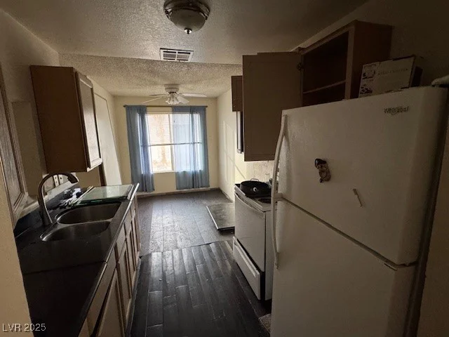 2761 Mountain Vista, Las Vegas, NV 89121