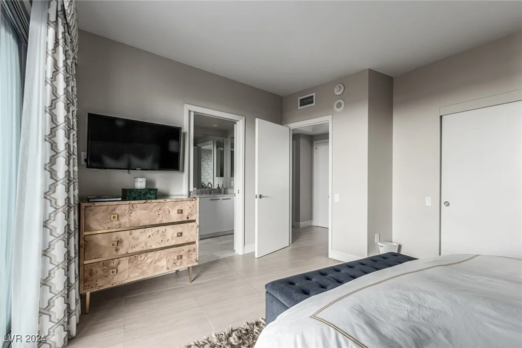 222 Karen, Las Vegas, NV 89109