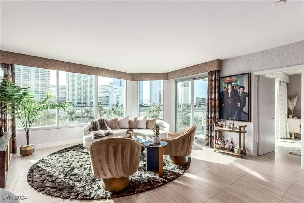 222 Karen, Las Vegas, NV 89109