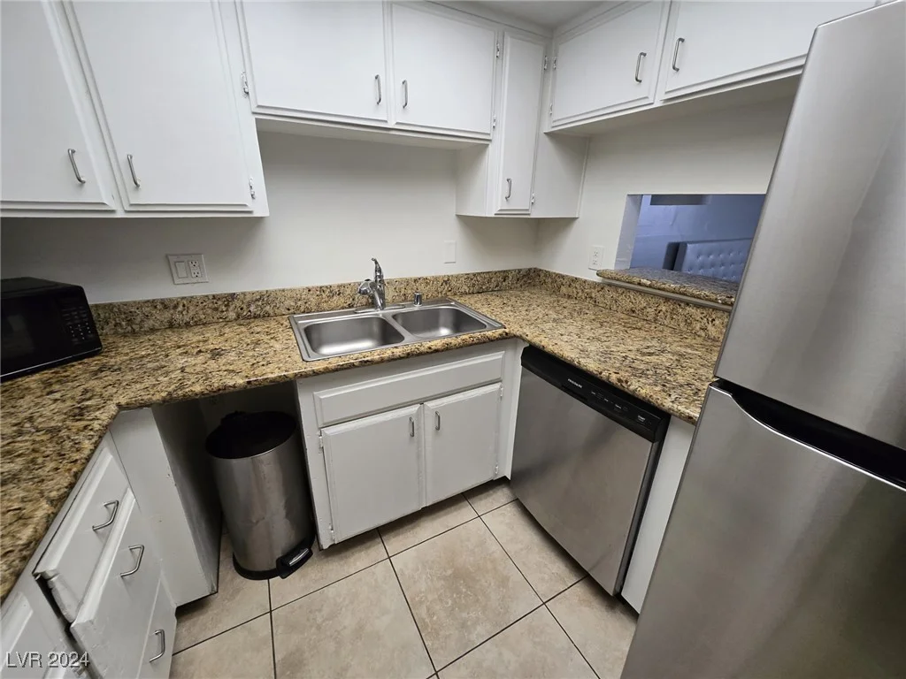 6311 Washington, Las Vegas, NV 89107