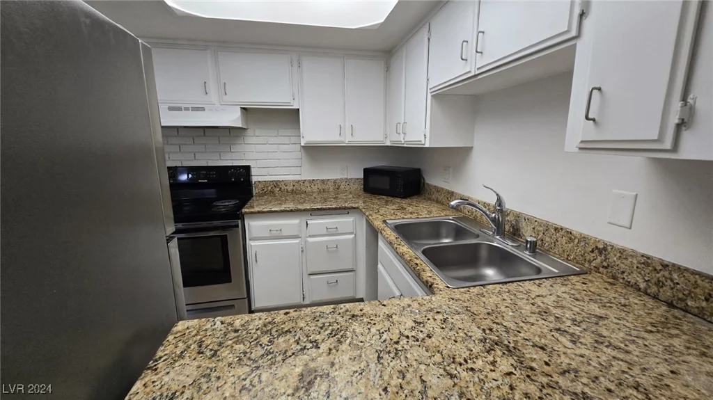 6311 Washington, Las Vegas, NV 89107