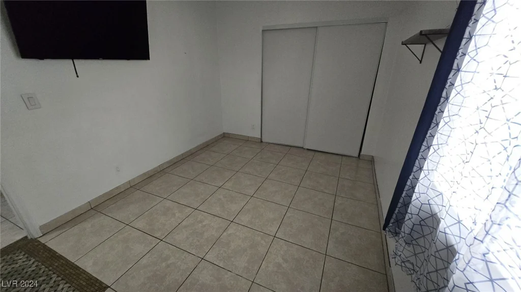 6311 Washington, Las Vegas, NV 89107