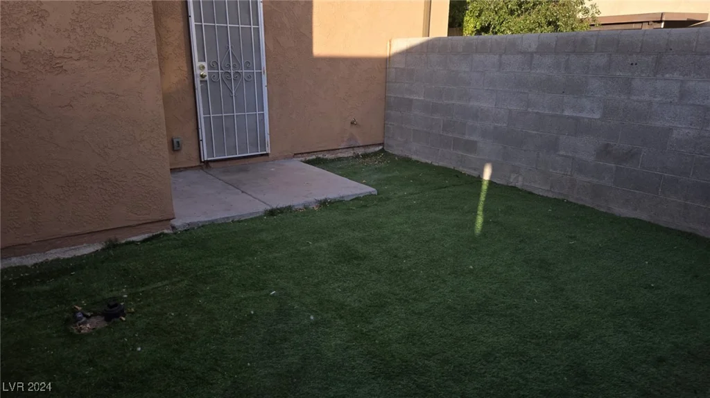 6311 Washington, Las Vegas, NV 89107