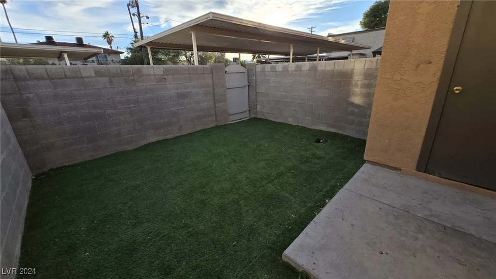 6311 Washington, Las Vegas, NV 89107