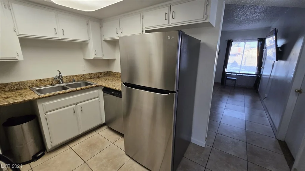 6311 Washington, Las Vegas, NV 89107