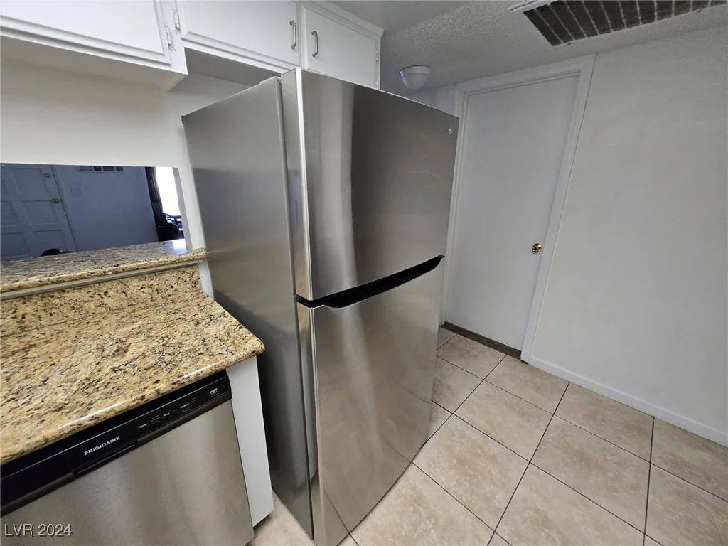 6311 Washington, Las Vegas, NV 89107