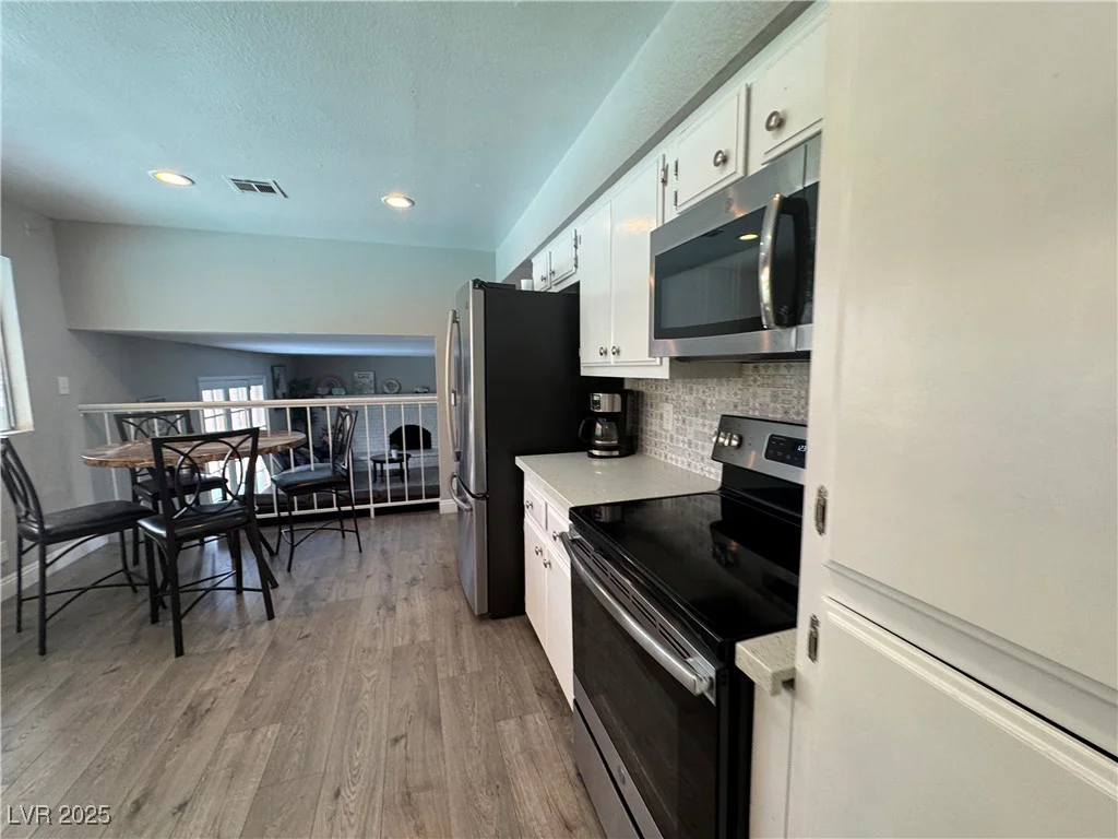 5882 Viking, Las Vegas, NV 89103