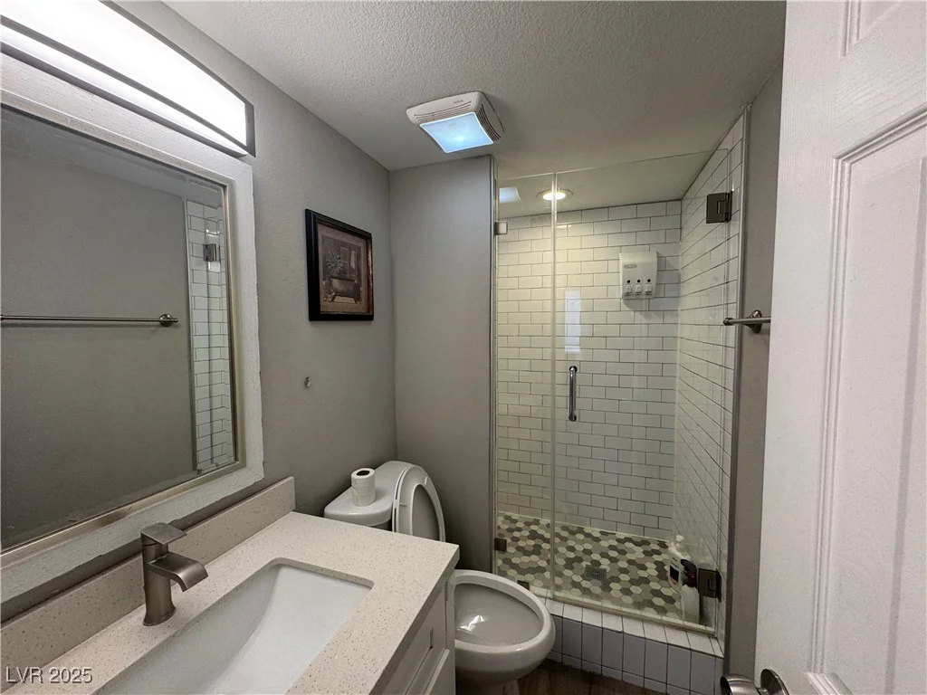 5882 Viking, Las Vegas, NV 89103