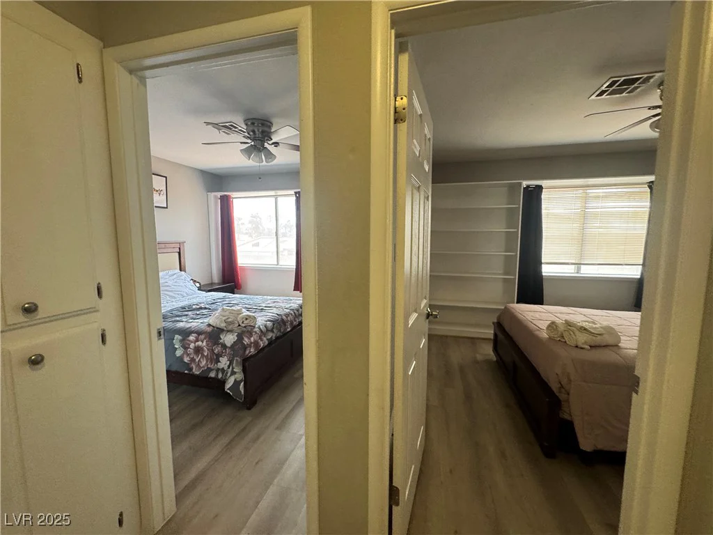 5882 Viking, Las Vegas, NV 89103