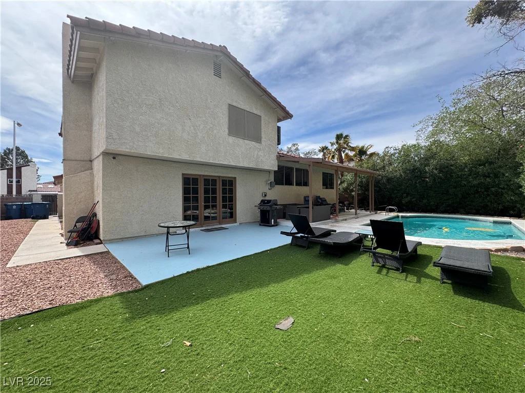 5882 Viking, Las Vegas, NV 89103