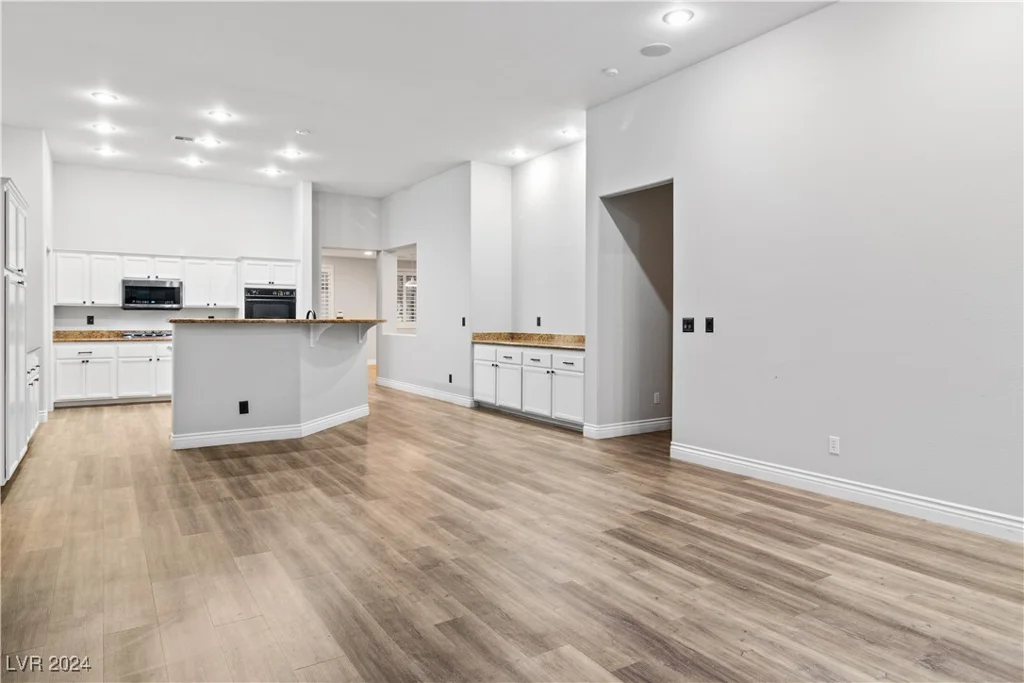 4332 Val Dechiana, Las Vegas, NV 89141